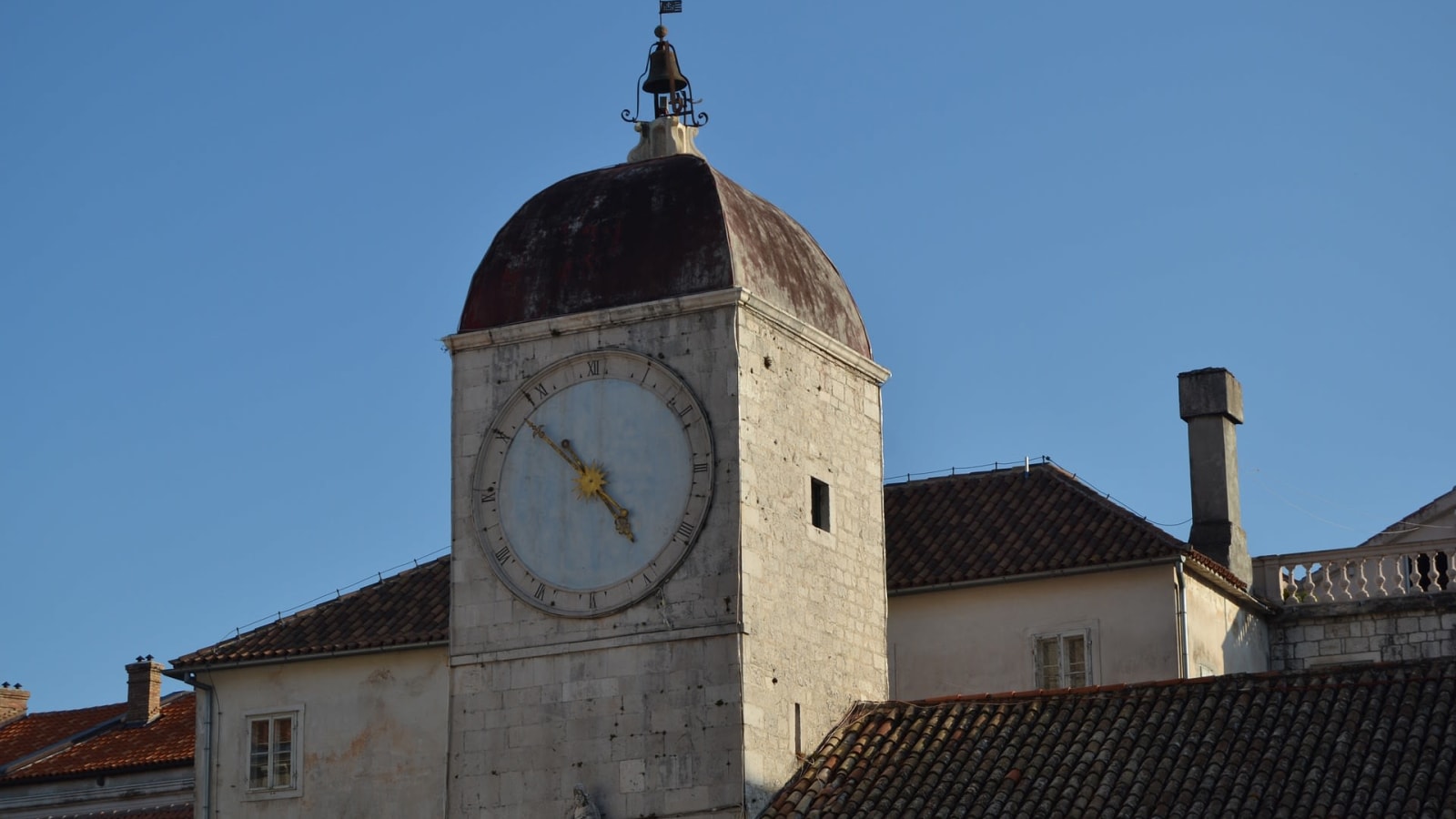 2-Hour Private Trogir Walking Tour with Cathedral of St. Lawrence
