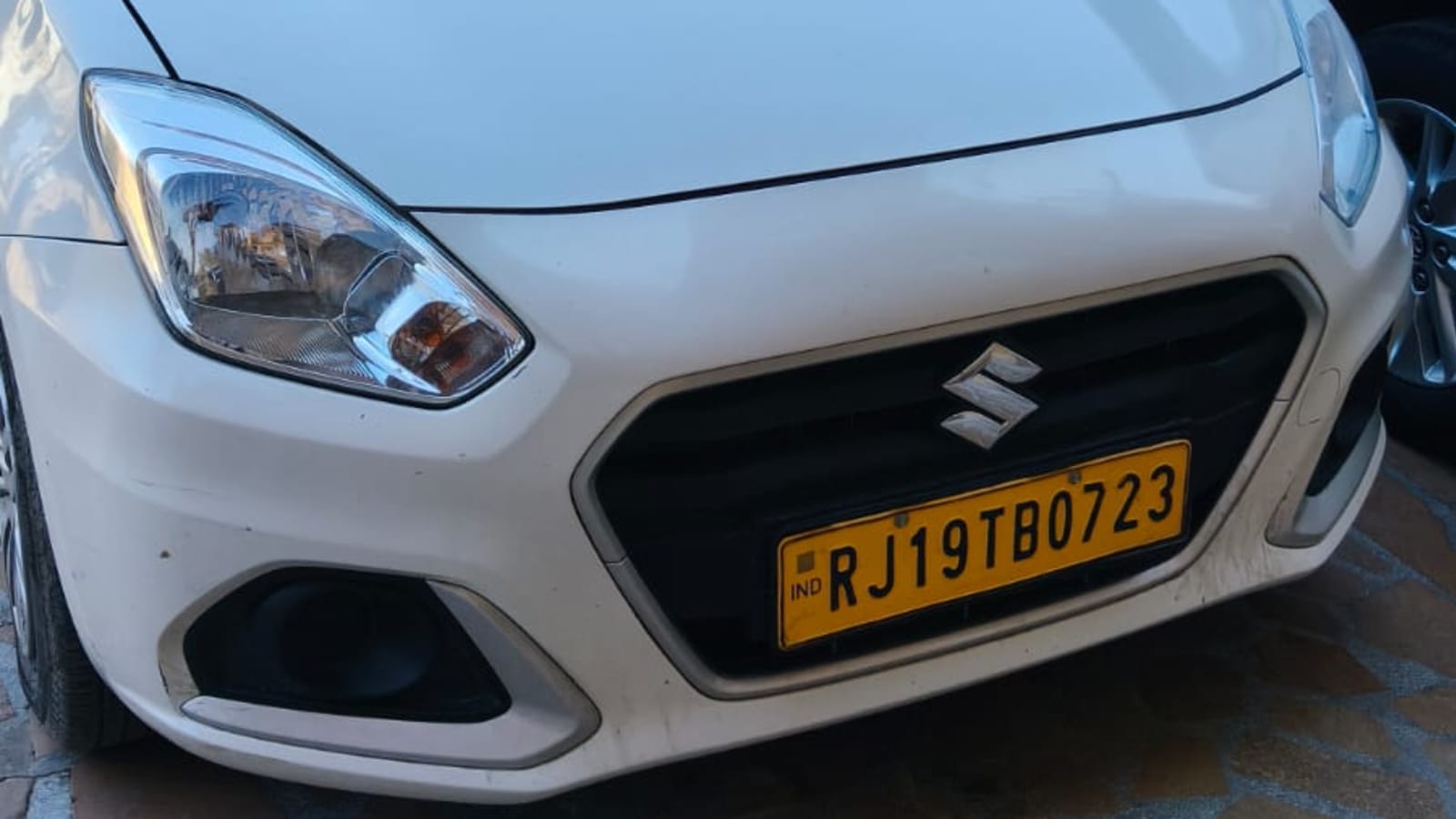 Private Transfer: Jaisalmer to Jaipur (One Way) - Sedan/SUV