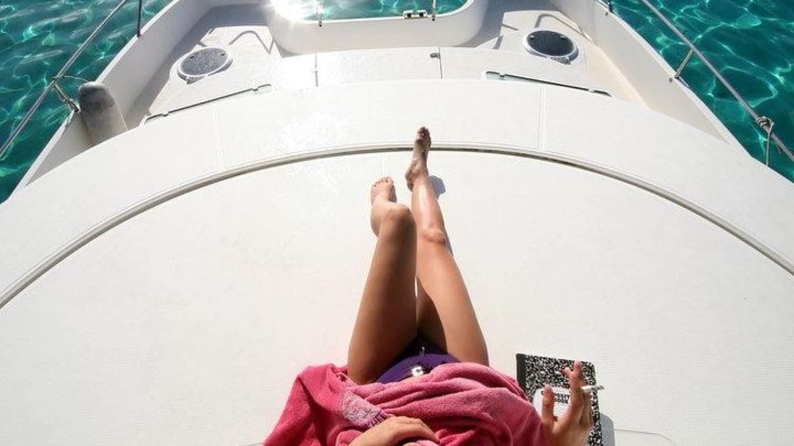 Santorini Private Motor Yacht Cruise