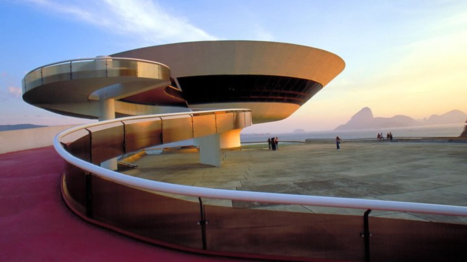 Niterói City Tour & Contemporary Art Museum Admission with Transfer