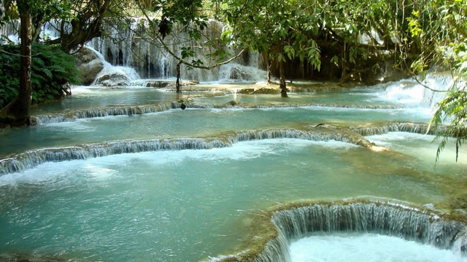 Full-Day Luang Prabang Highlights Tour Including Kuangsi Waterfall