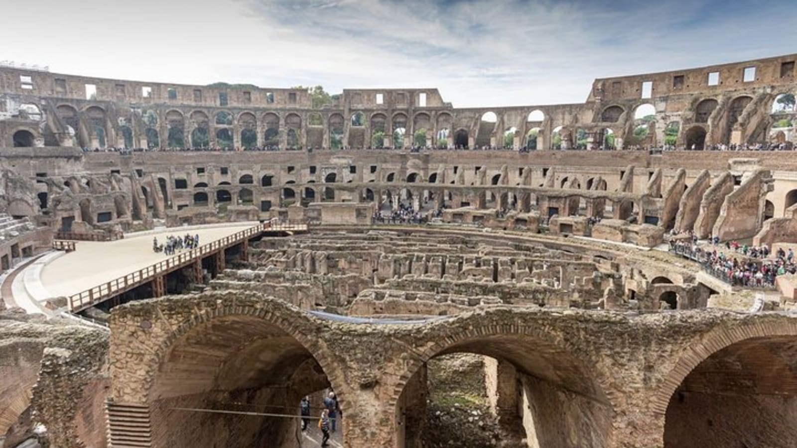 Colosseum, Forum and Palatine Hill small group tour