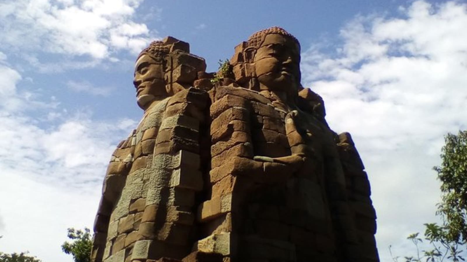 Private Two Day Adventure to Koh Ker & Preah Khan Kompung Svay