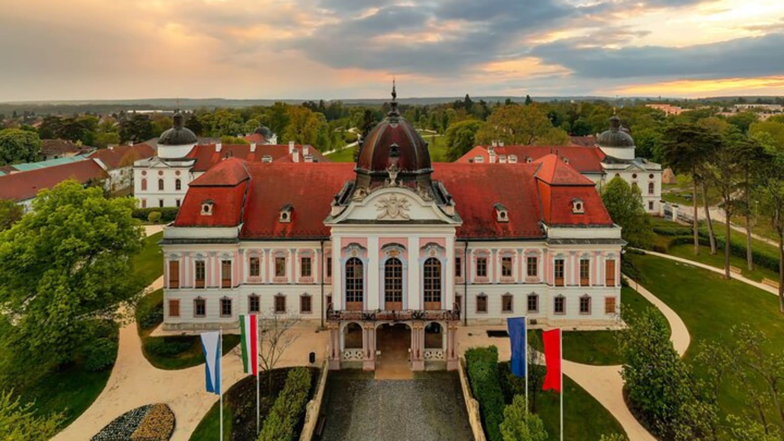 Budapest Gödöllő Palace Royal ‘Sisi’ Residence Half-Day Tour