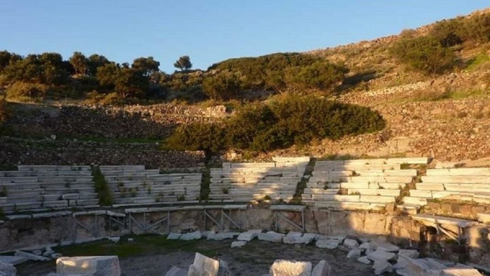 Walk Thru Ancient City of Milos