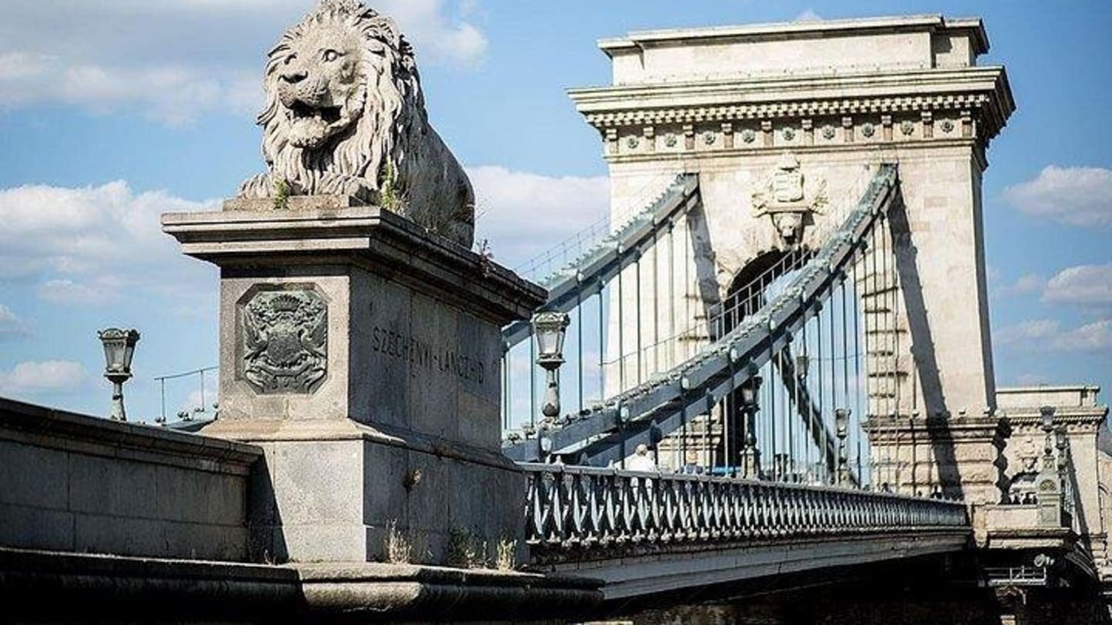 PRIVATE (7 hours) Budapest and Szentendre city tour with lunch and winetasting