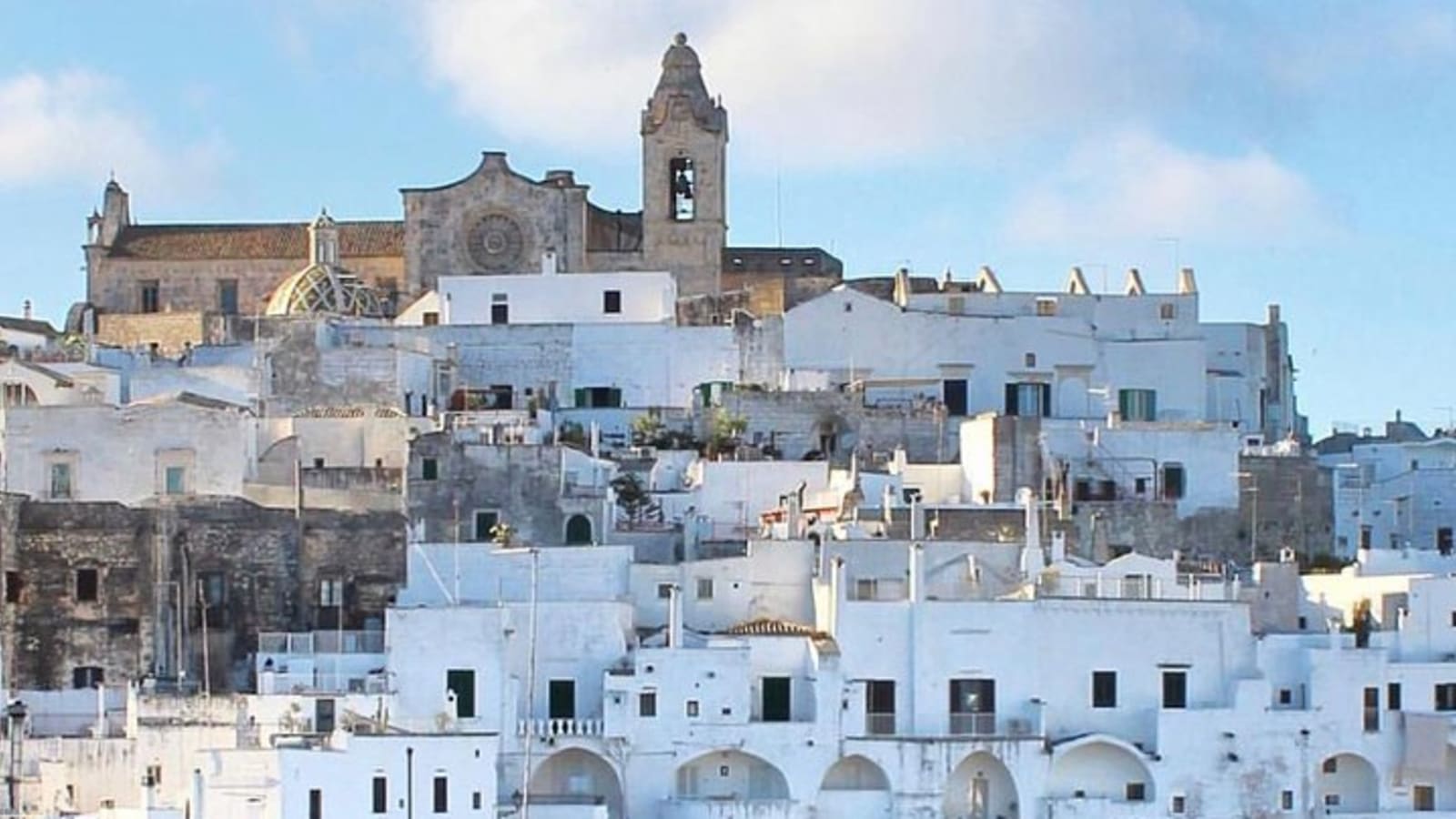 Private guided tour of Locorotondo