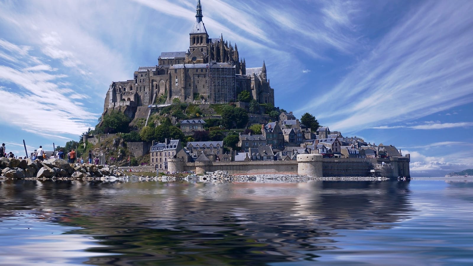 3-Day Normandy Brittany - 3 Loire Castles Small-group by Minivan from Paris.
