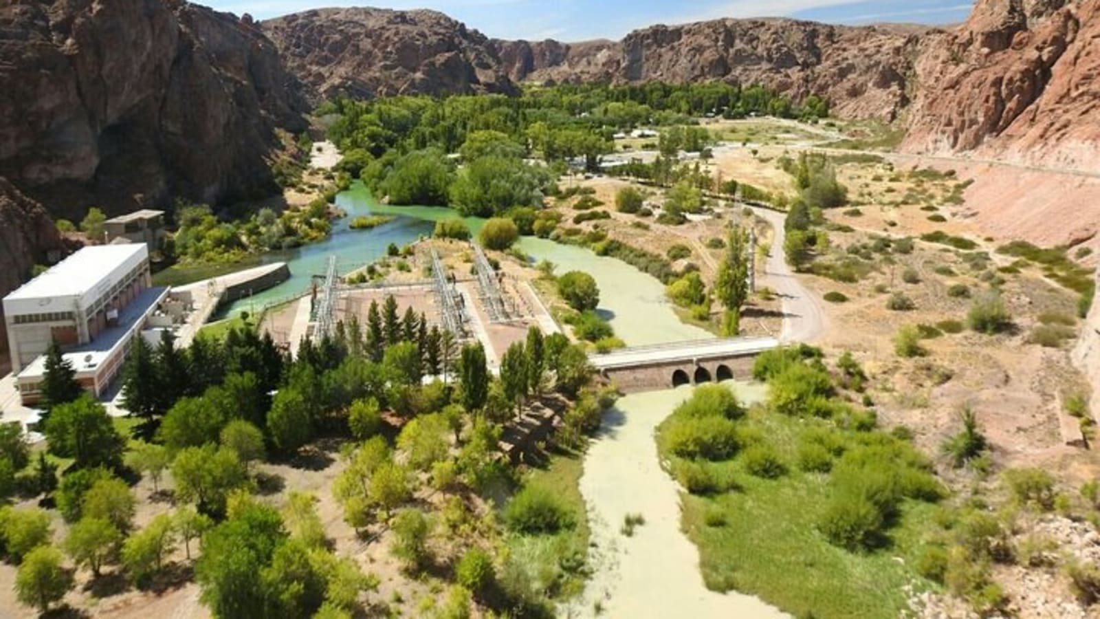 Full Day Tour to Florentino Ameghino Dam from Puerto Madryn