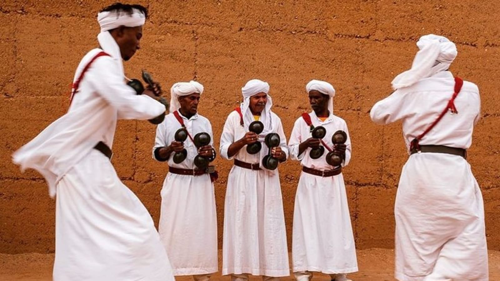 4-Day Private Tour From Marrakech to Fes via Erg Chebbi Desert