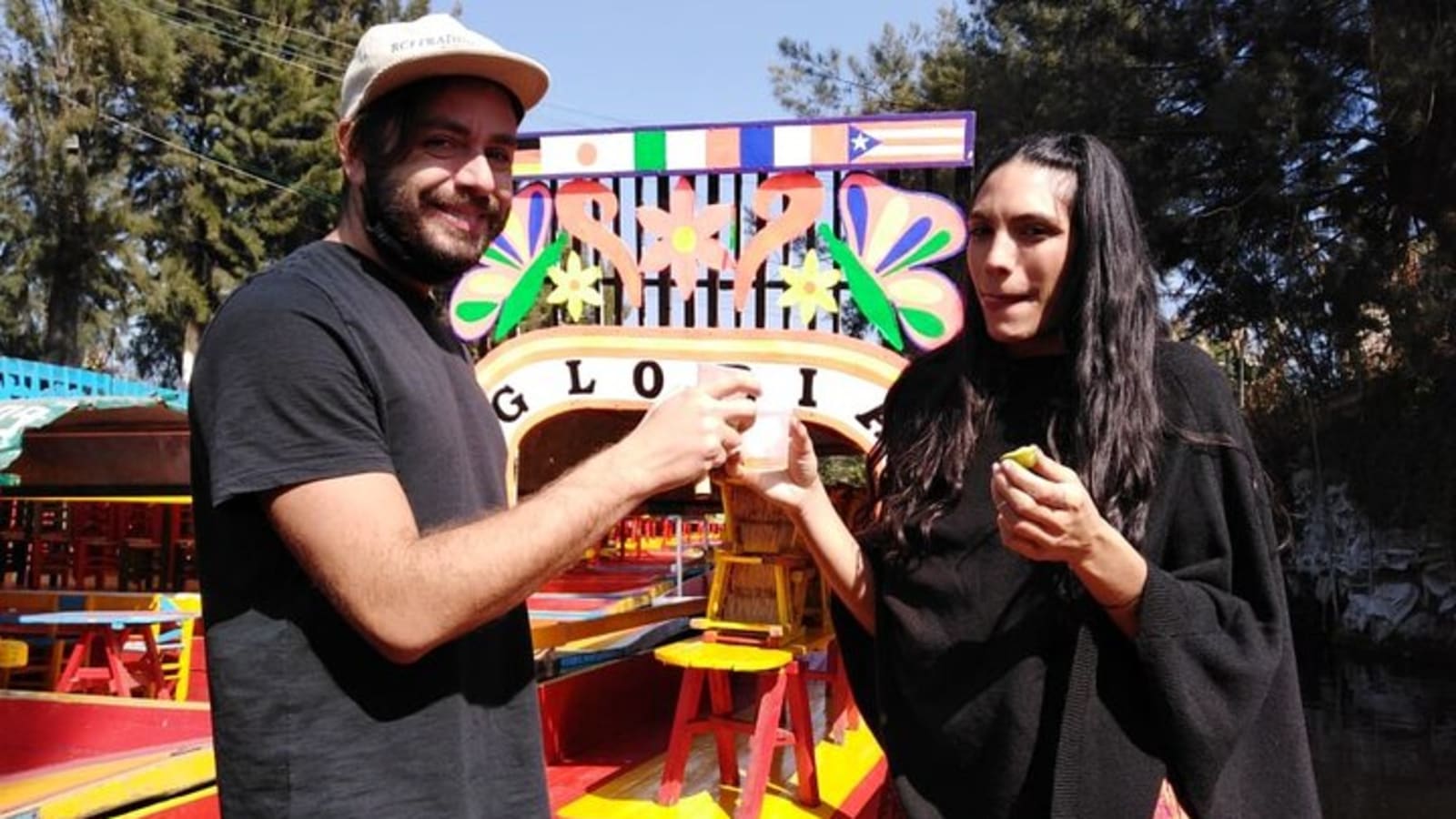 PRIVATE TOUR Historic Center, Xochimilco, Coyoacan and San Angel.