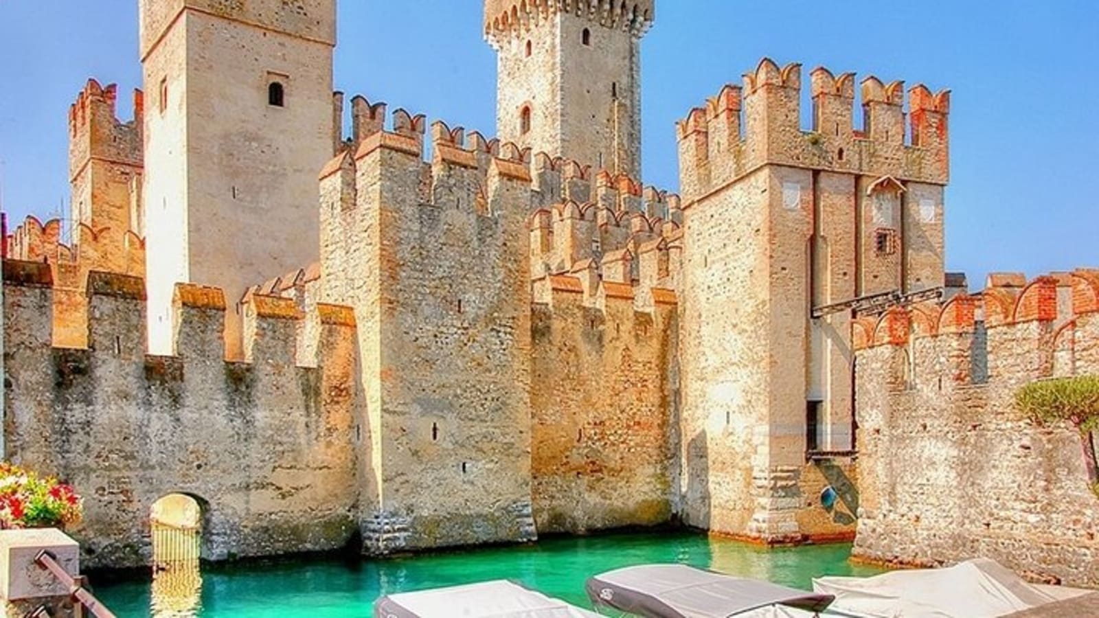 Private Tour in Franciacorta and Sirmione Castle