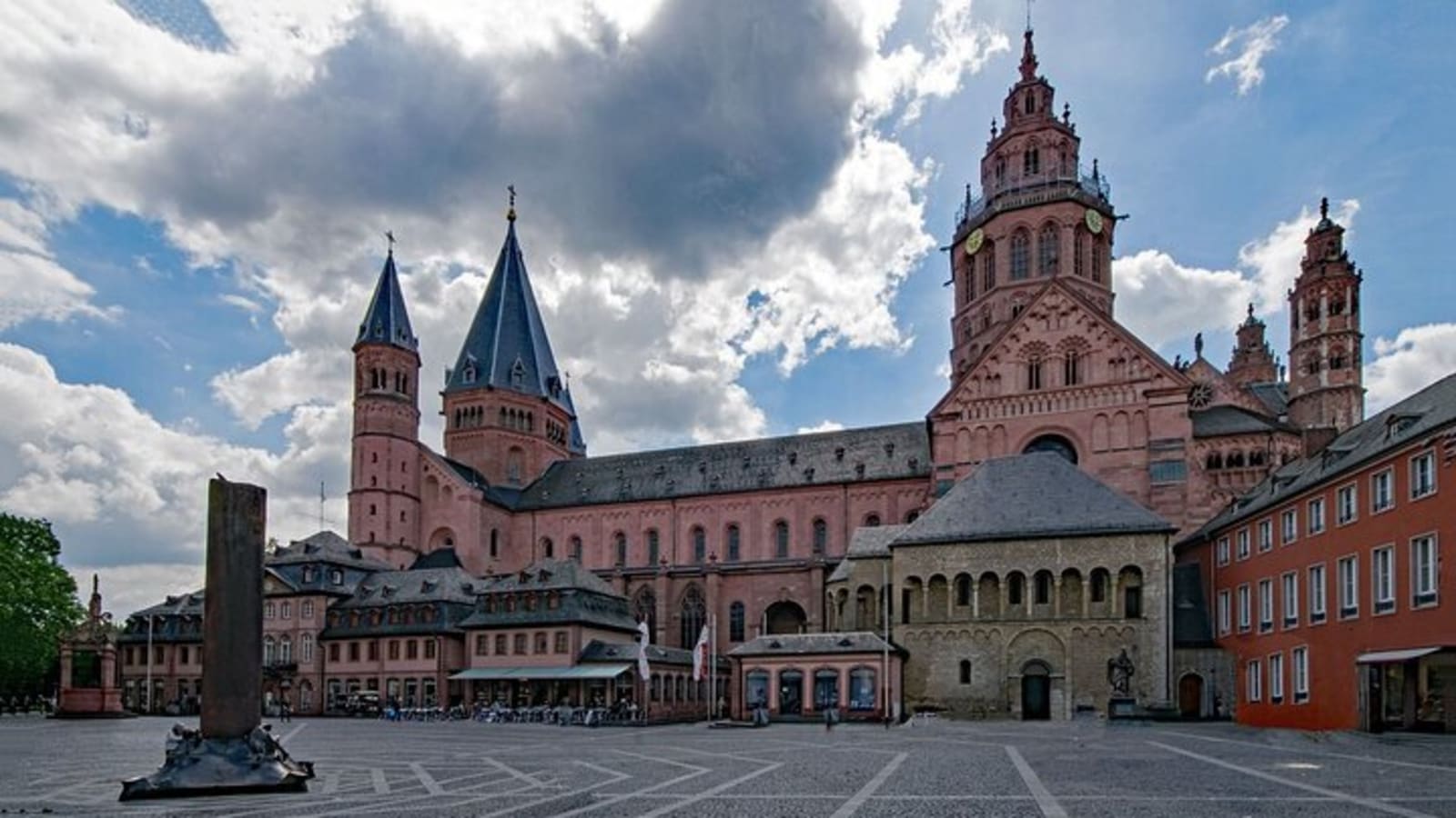 Half-Day Private Tour from Frankfurt to Mainz by Train