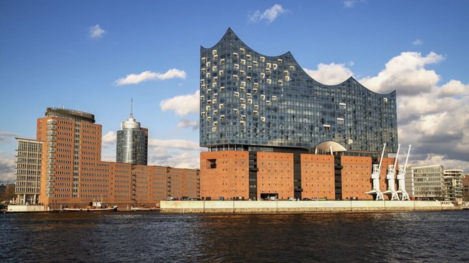 Private Hamburg Hafen City Walking Tour with Local Guide