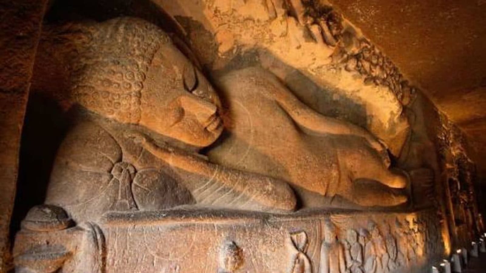 Caves, Temples & Fortresses: Mumbai to Hyderabad Expedition