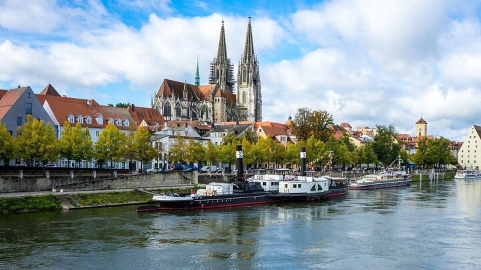 Munich to Regensburg Private Excursion by Public Transportation