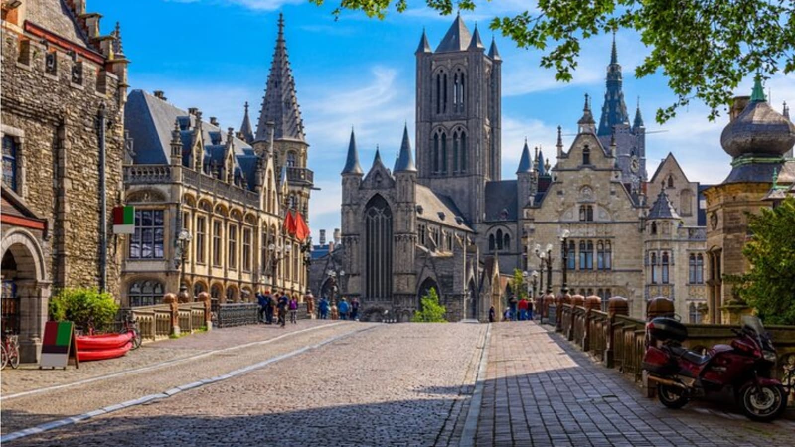 Lottery Hunt Outdoor Escape Game in Historic Ghent