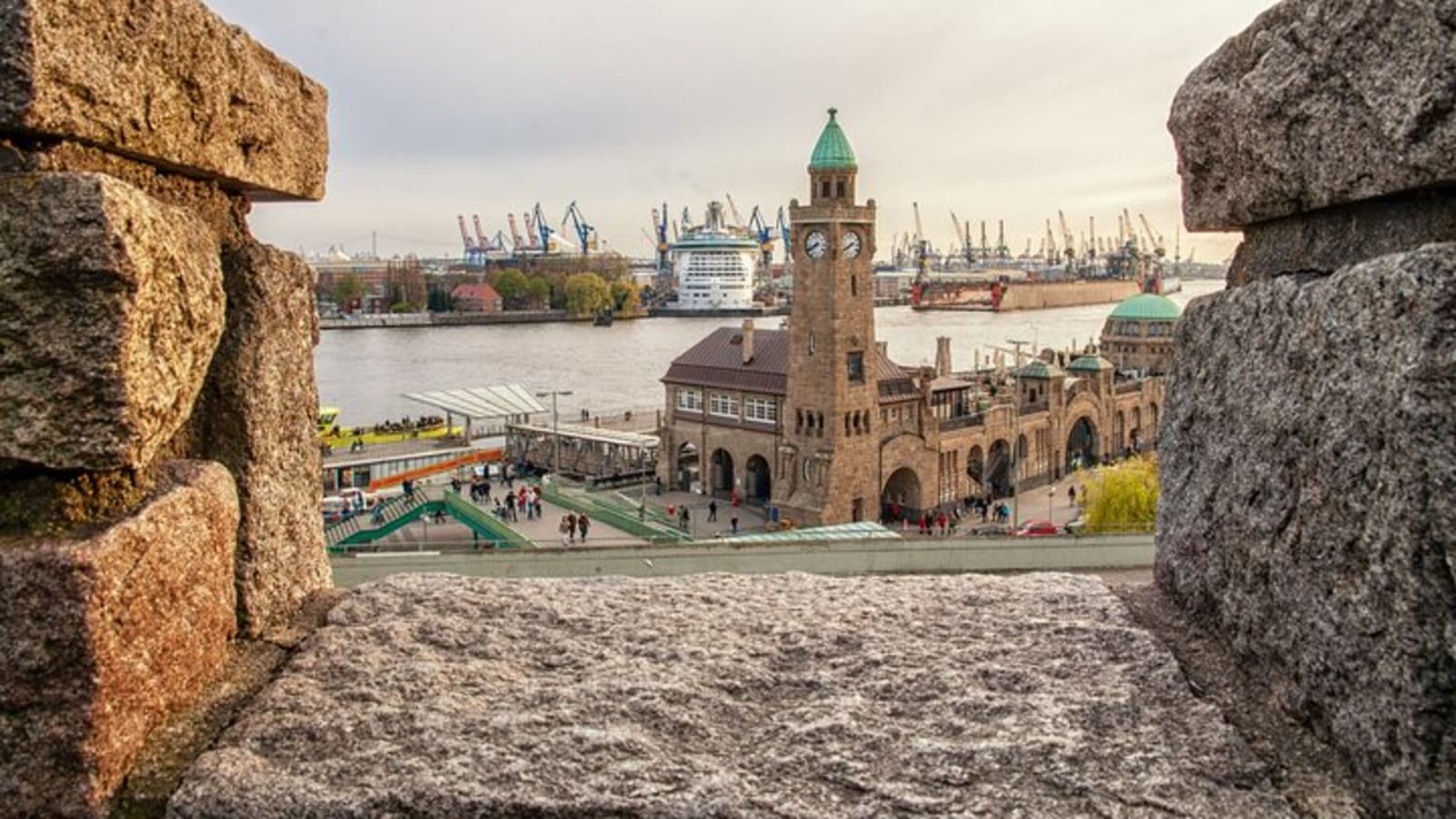Hamburg Waterfront Adventure: Self-Guided Pirate Quest