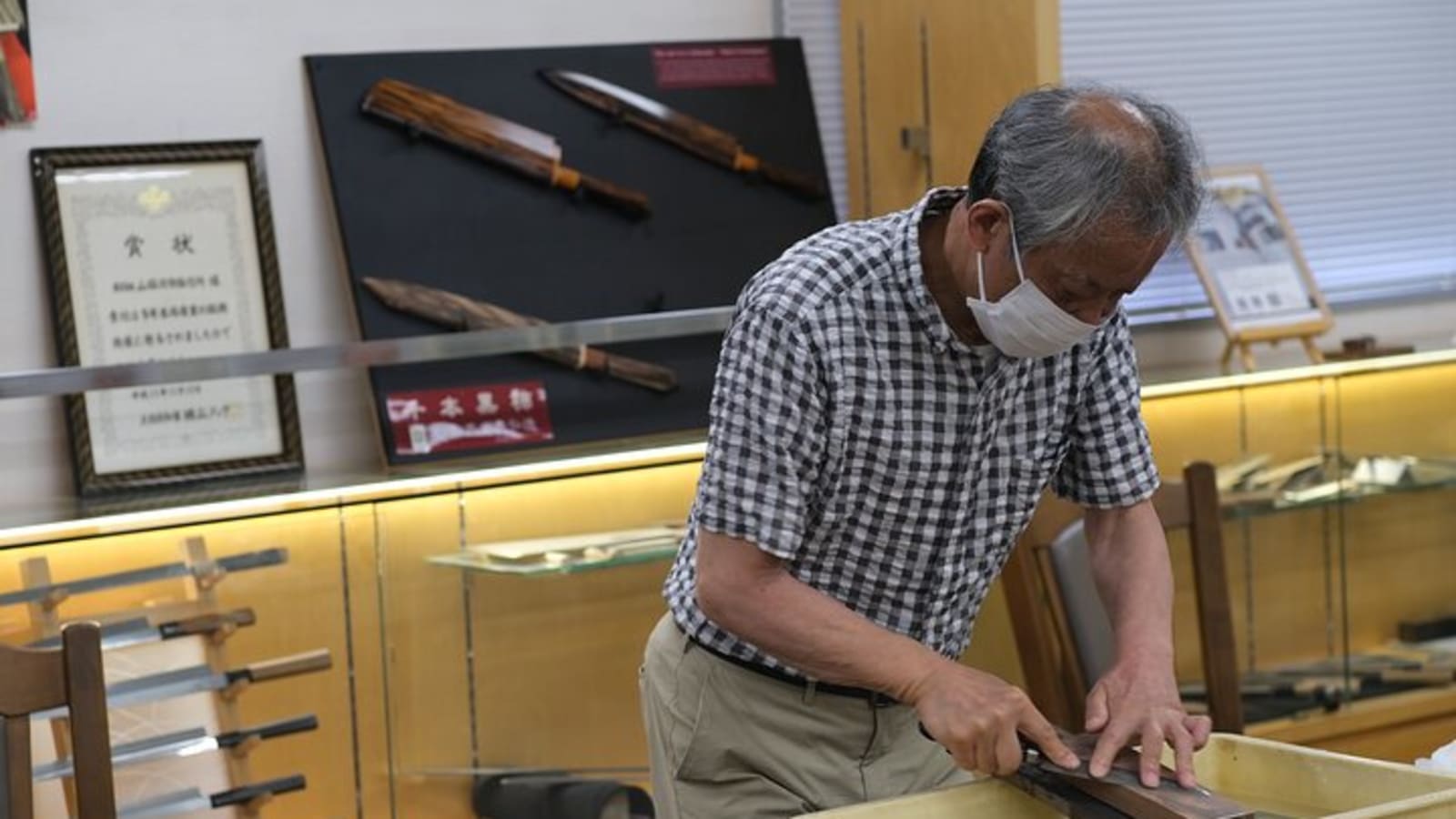Sakai Knife Factory and Craft Walking Tour
