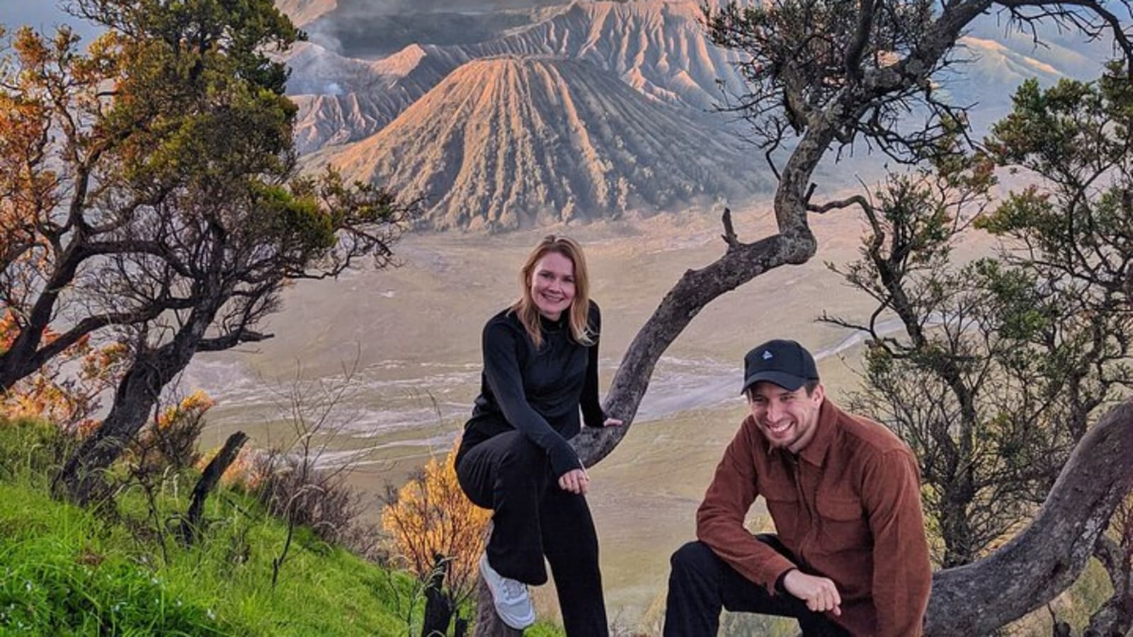 From Yogyakarta: Mount Bromo Sunrise and ijen crater Blue Fire - 3 Days