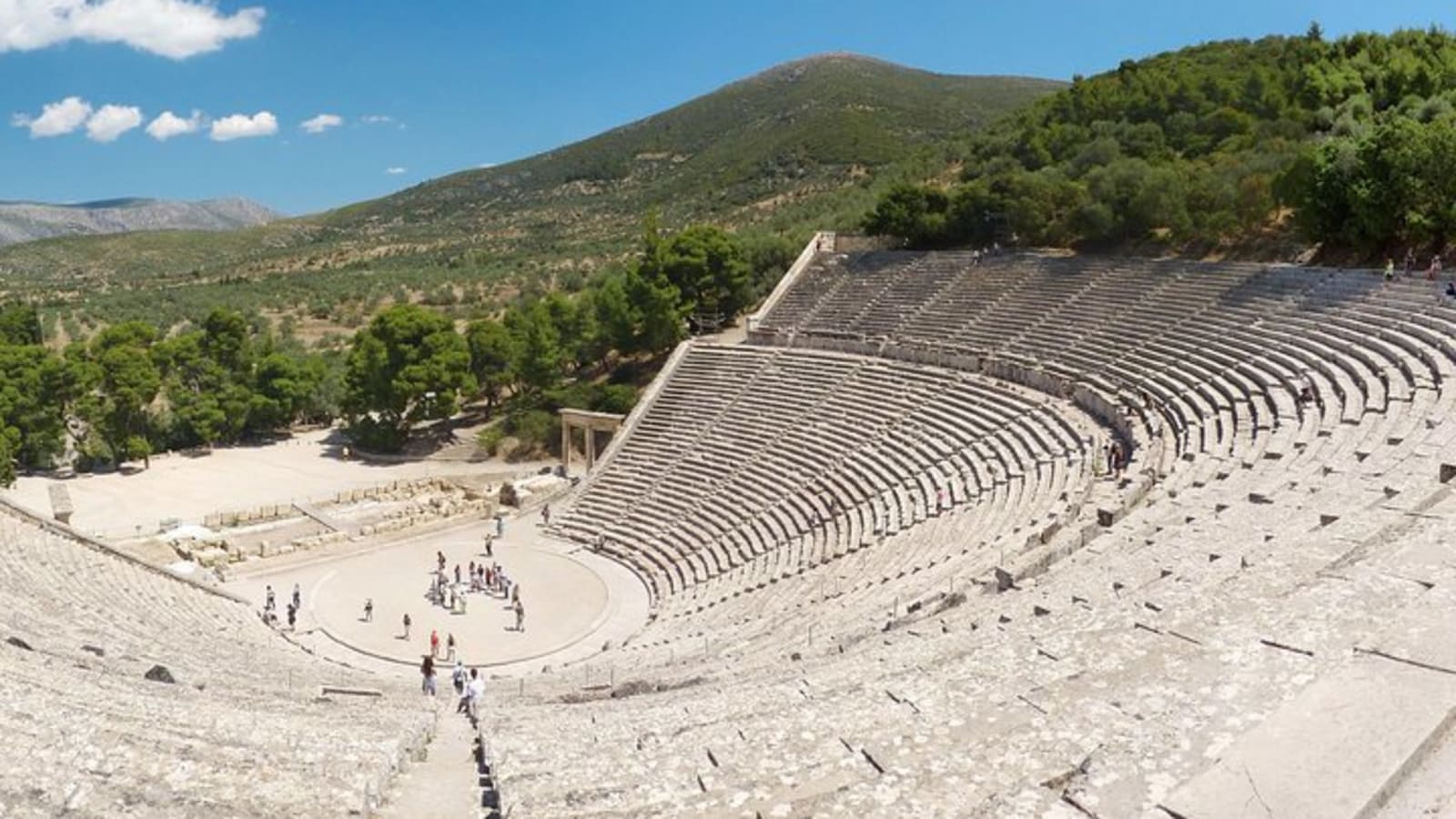 5 Days Private Tour: Meteora - Delphi - Olympia & Argolida