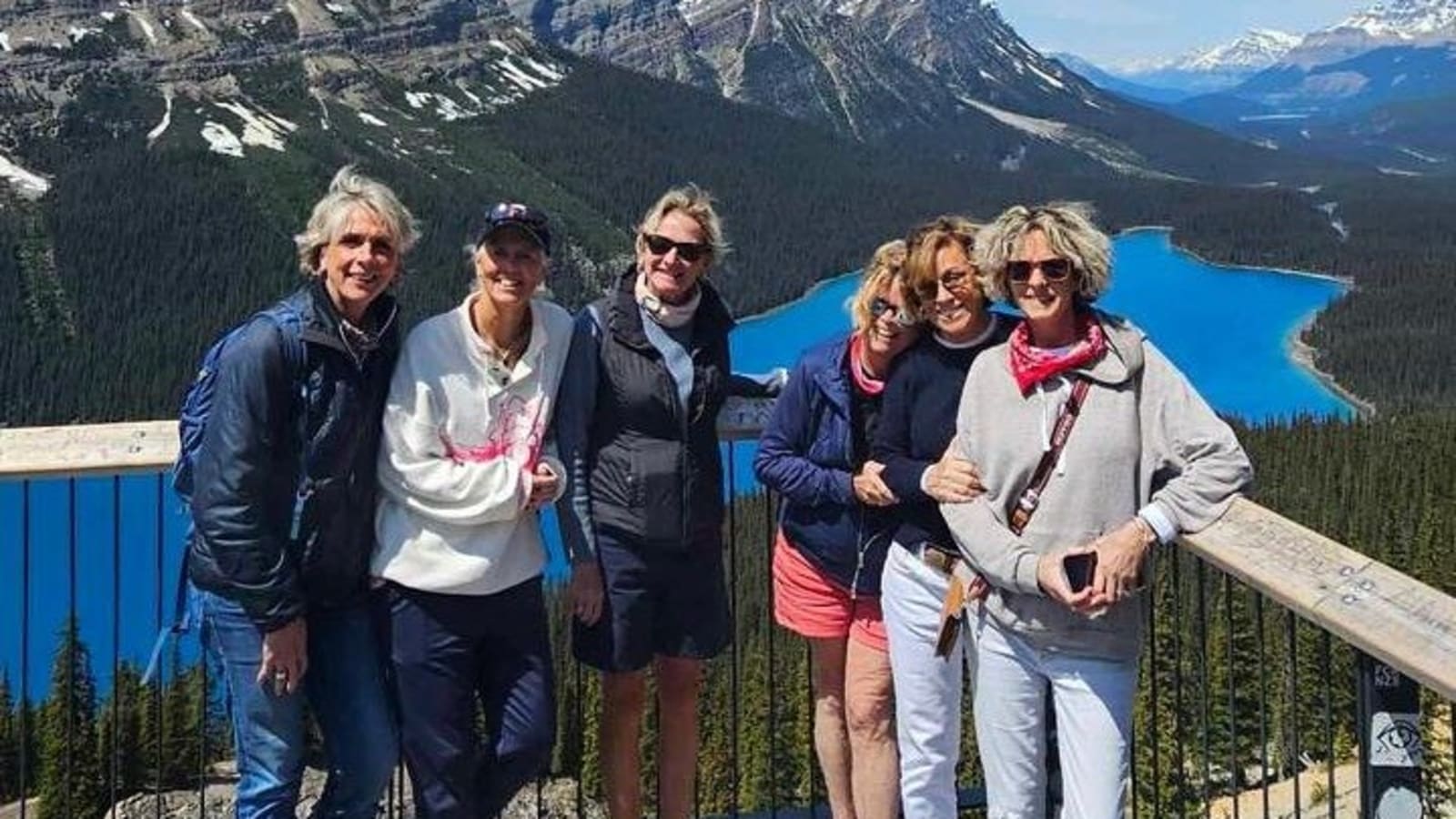 Icefields Pkwy: Lake Louise | Bow | Peyto|Glacier - PRIVATE TOUR