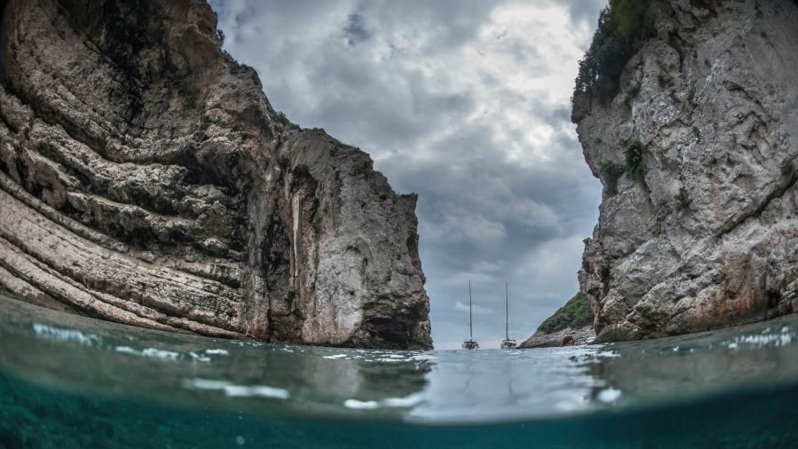 Unique Blue Cave and 5 islands tour from Trogir and Split