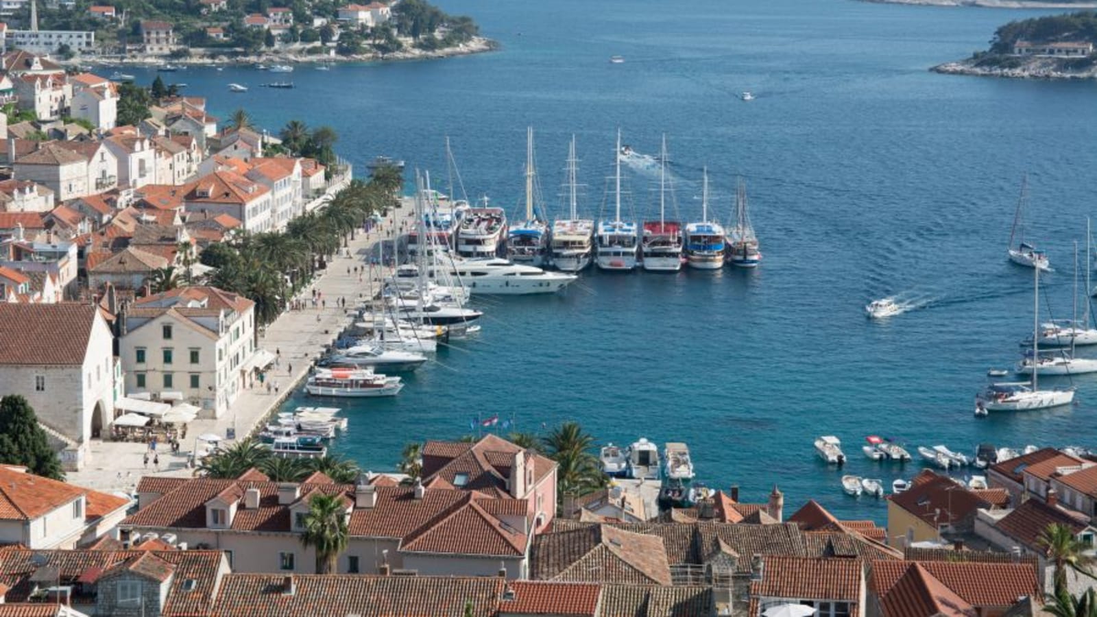 Full-Day Private Hvar, Brac, and Pakleni Islands Boat Cruise from Trogir