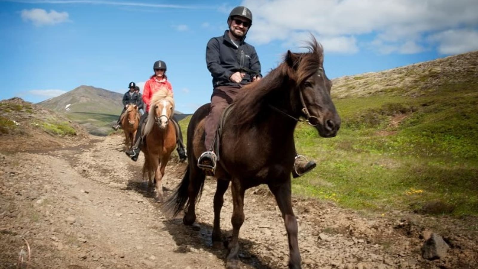 Grand Golden Circle & Horse Riding Tour