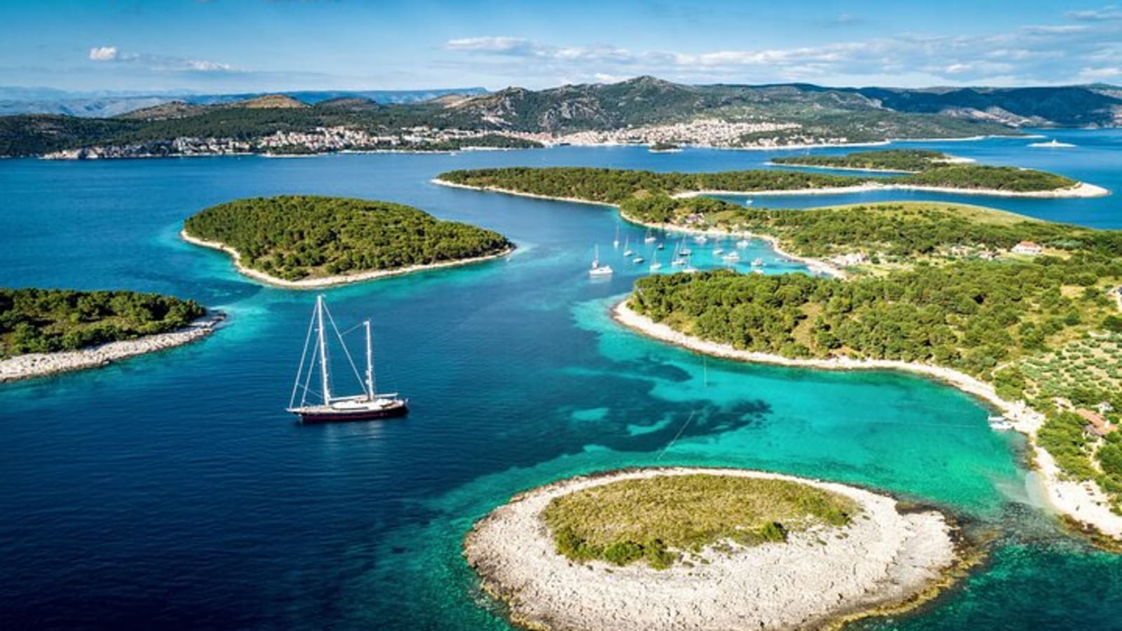 Golden Horn Beach, Town Hvar & Paklinski Islands Private Tour