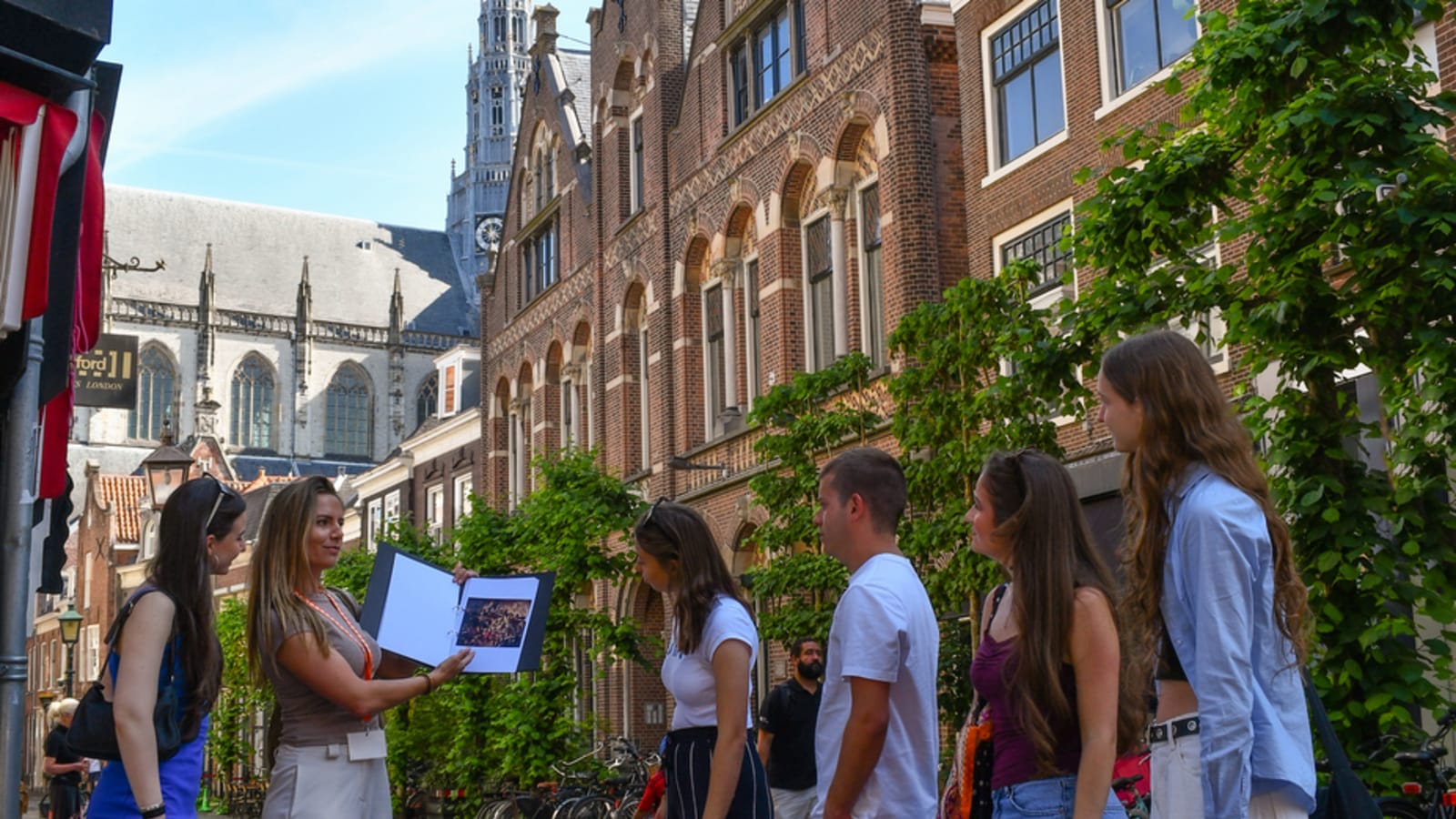 2 Hours Walking Tour Throughout History & Highlights of Haarlem