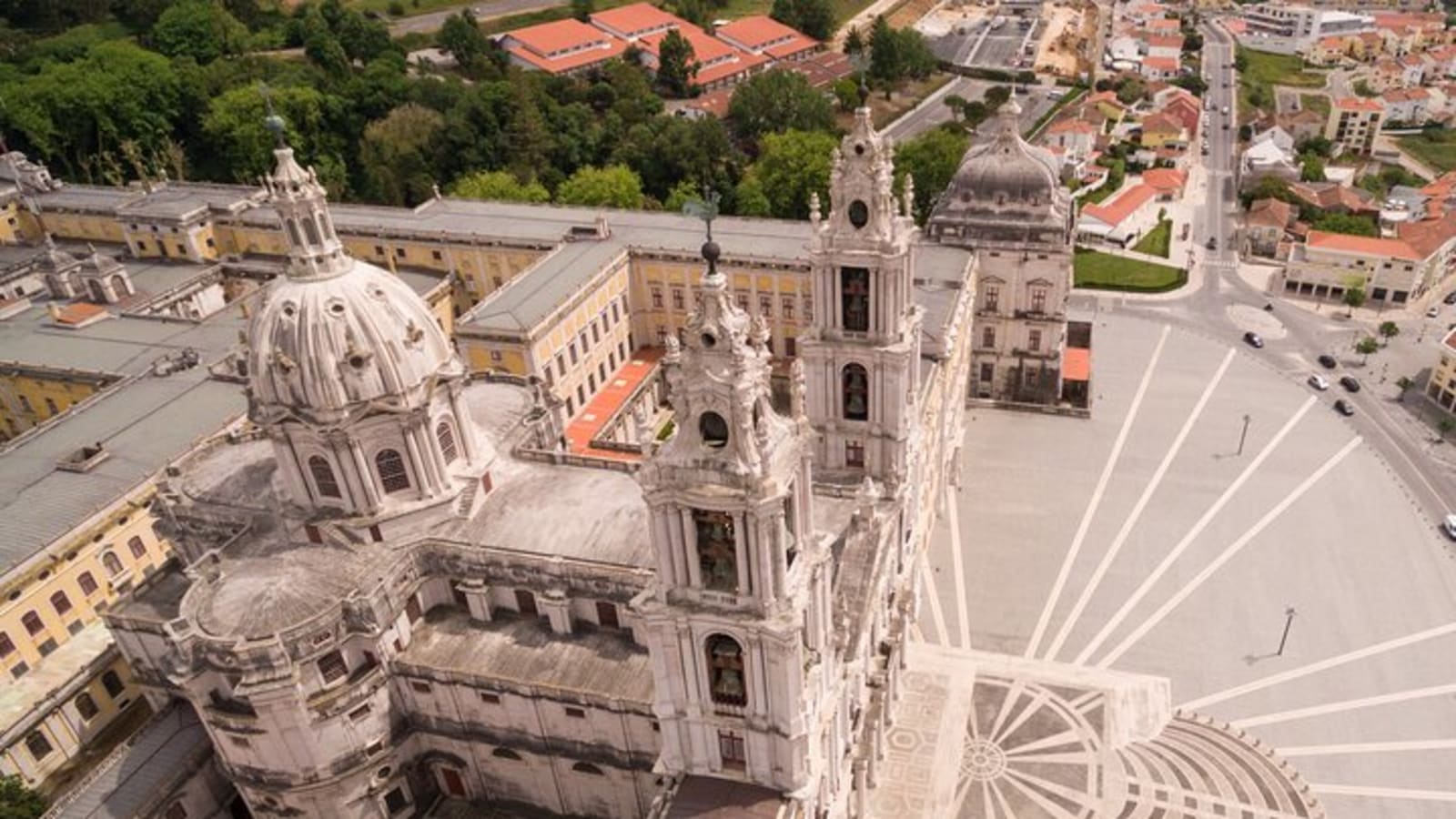 Private Tour to Discover Rural Lisbon: Queluz, Mafra and Ericeira