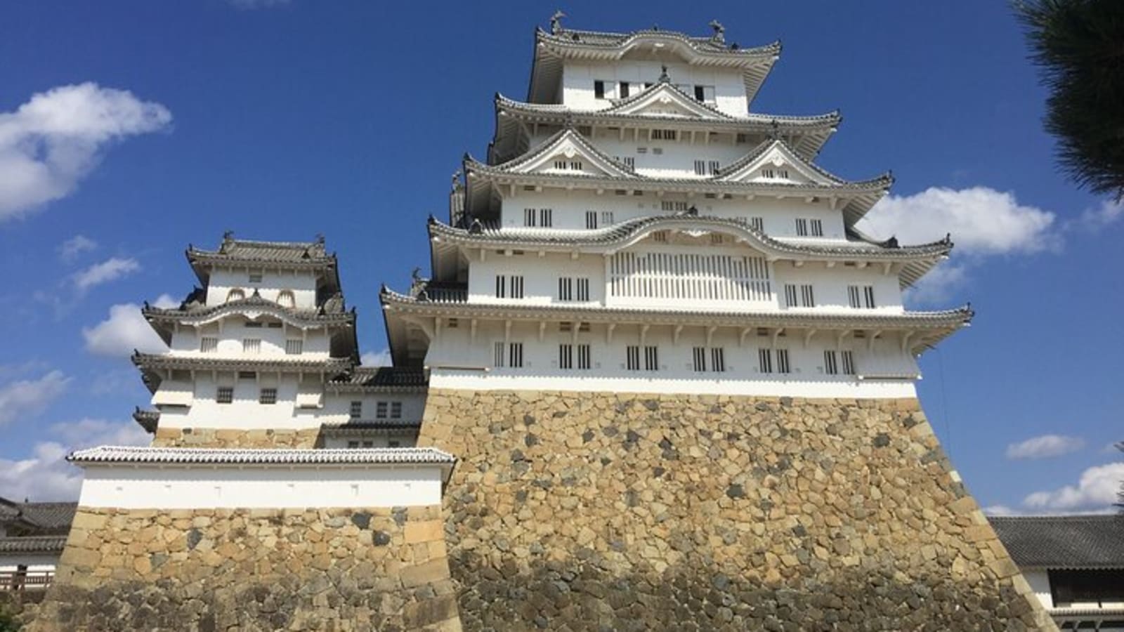 Full-Day Private Guided Tour to Himeji Castle