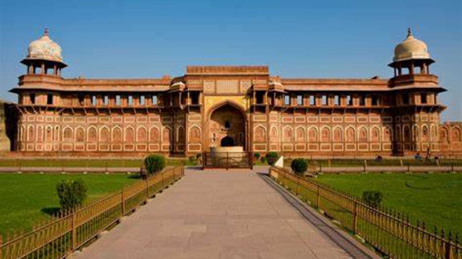 Private 8 Days Tour of North India: Delhi, Jaipur, Agra & Varanasi