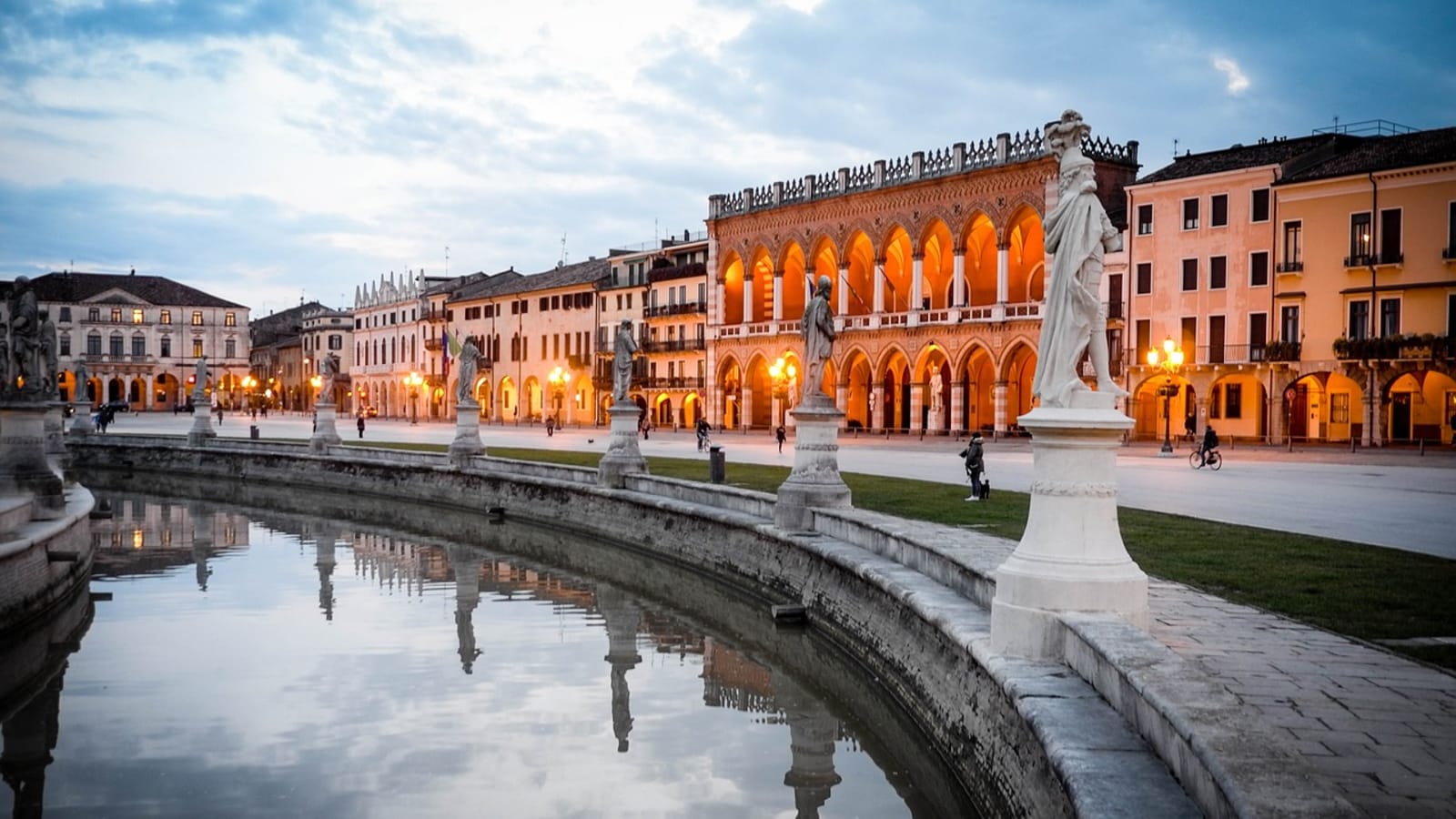 Padua Pathways: Exclusive Private Walking Expedition