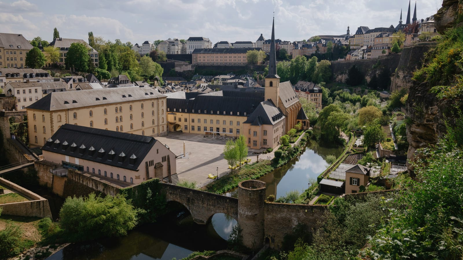 Luxembourg Luxe: Exclusive Private Walking Excursion
