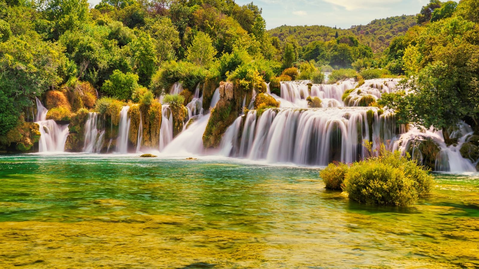 Krka Waterfalls, Lake Cruise & Skradin Old Town