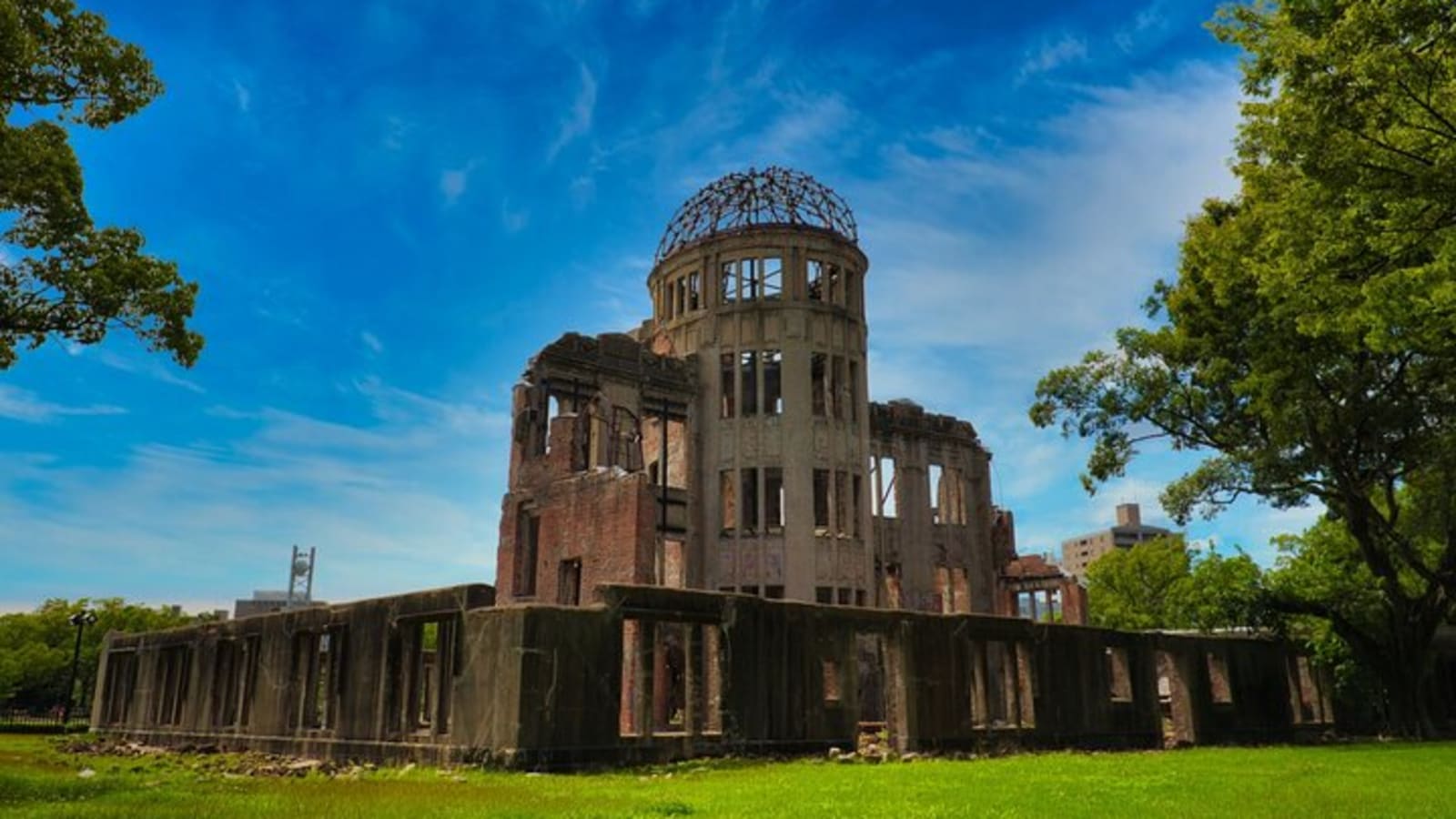 Hiroshima Peace & History Tour: Why the Atomic Bomb Was Dropped