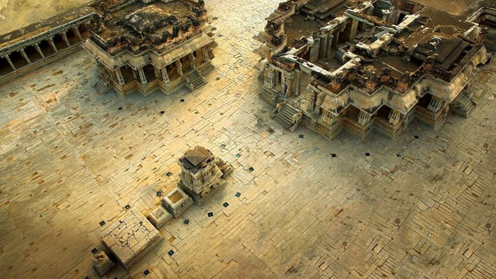 Hubli to Badami & Hampi UNESCO WHS Tour