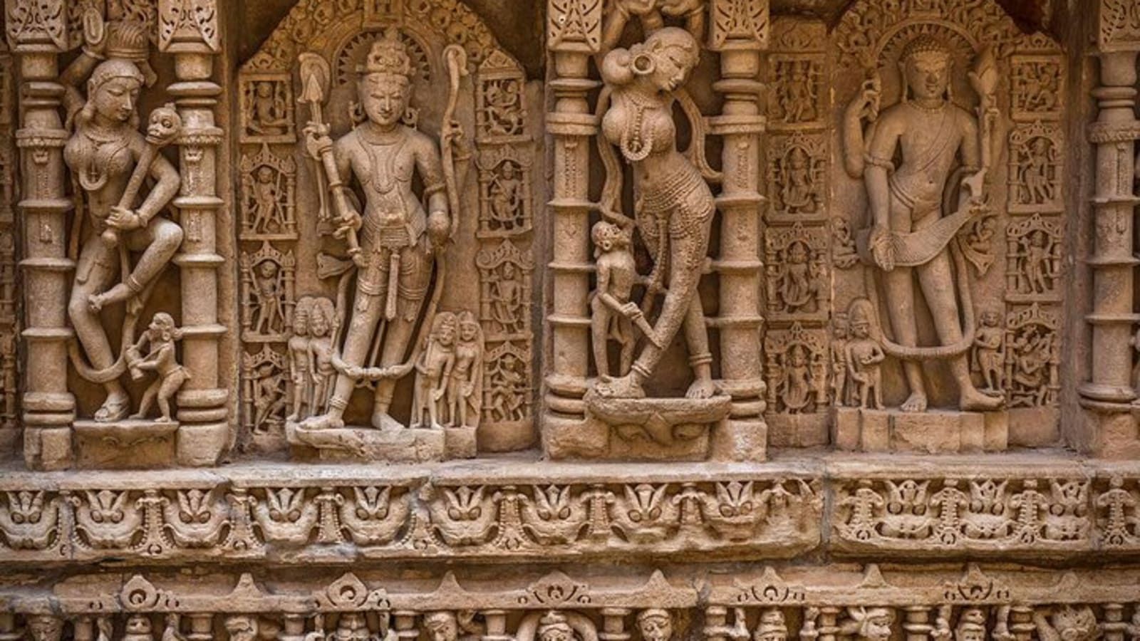 Historical Sights & Regal Cities Extension Tour from Ahmedabad