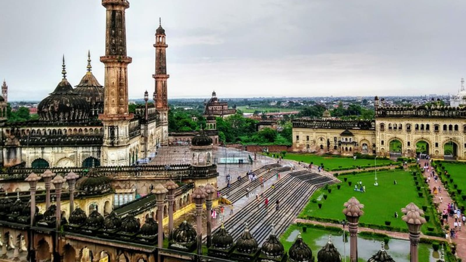 Lucknow Treasures: A Full-Day Private City Tour