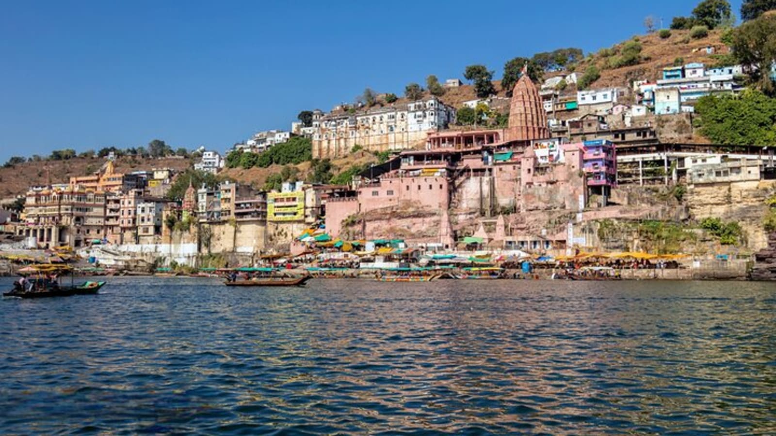 Jyotirlinga Journey: Indore to Omkareshwar Private Day Trip