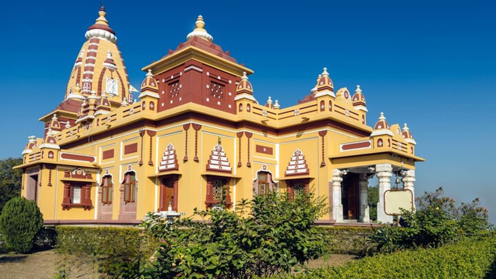 Bhopal to Delhi Ancient Monuments & Mughal Architecture