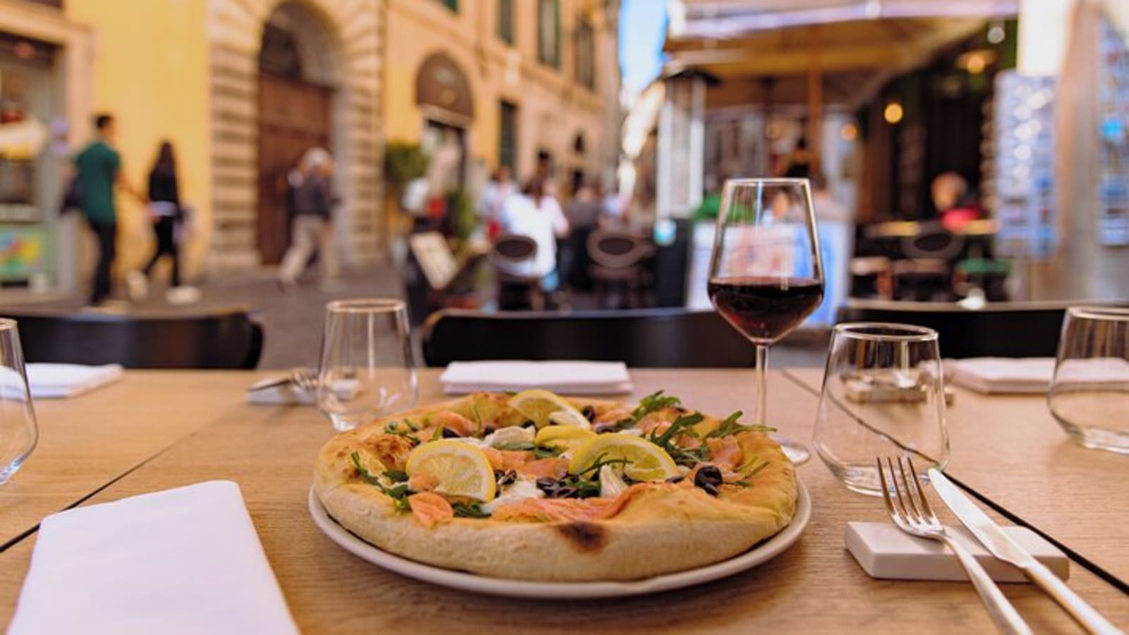Neapolitan Pizza Cooking Class in Rome City Center - Piazza Navona