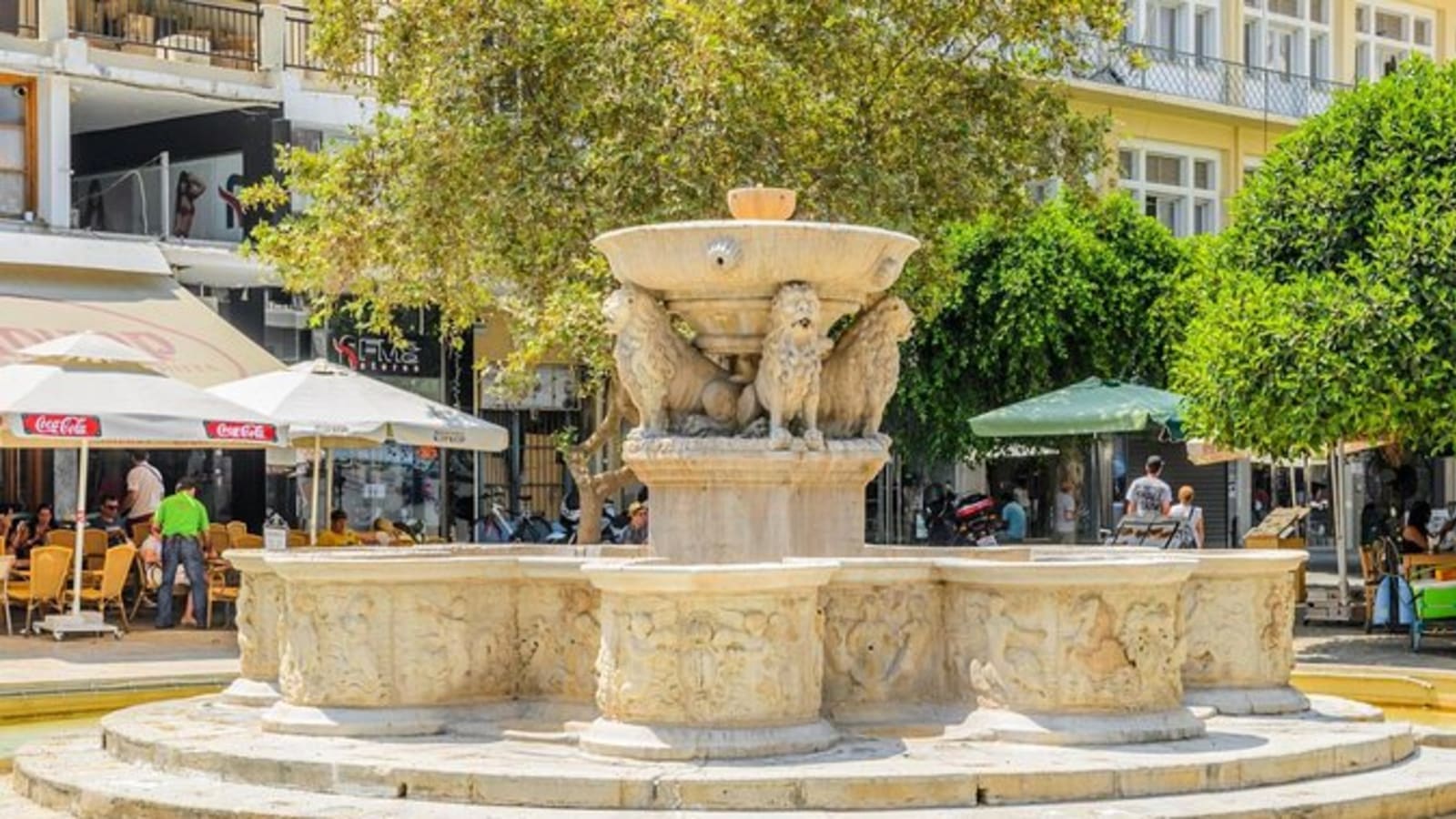 Private Tour from Chania: Knossos Palace and Heraklion City