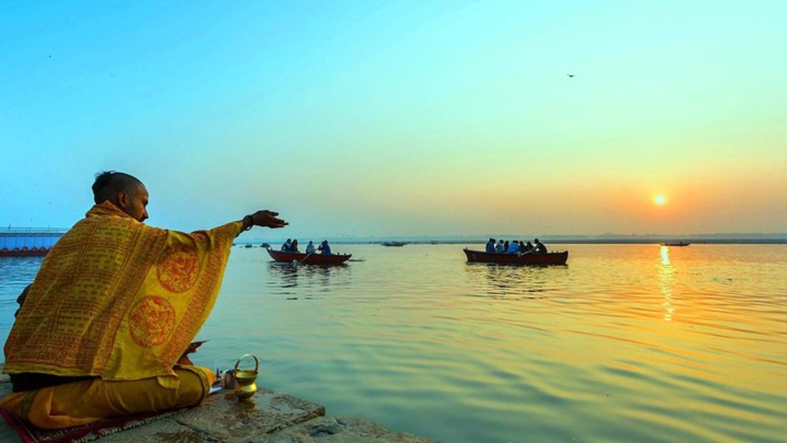 7-Days tour of Agra-Orcha-Khajuraho with Varanasi from Delhi