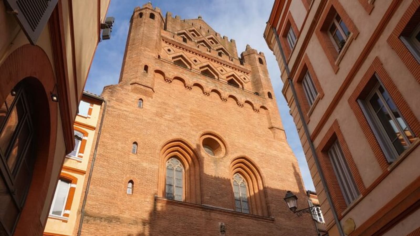 Toulouse Old Town City Exploration Game!