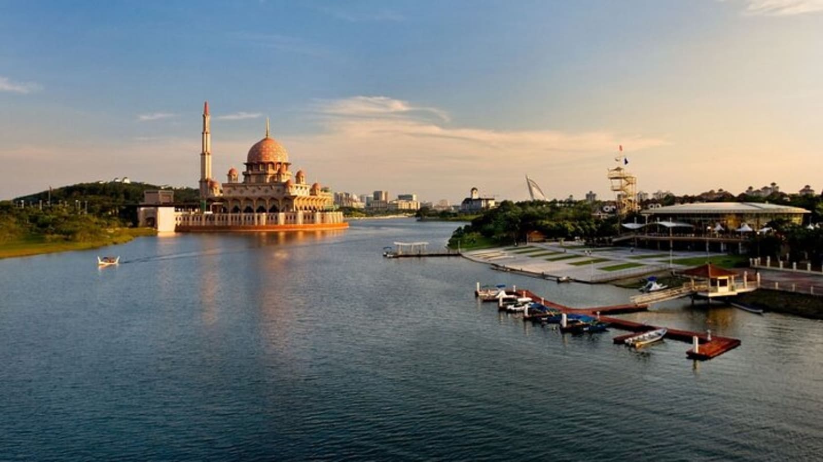 Putrajaya Tour with Boat Ride (Meet at Location)