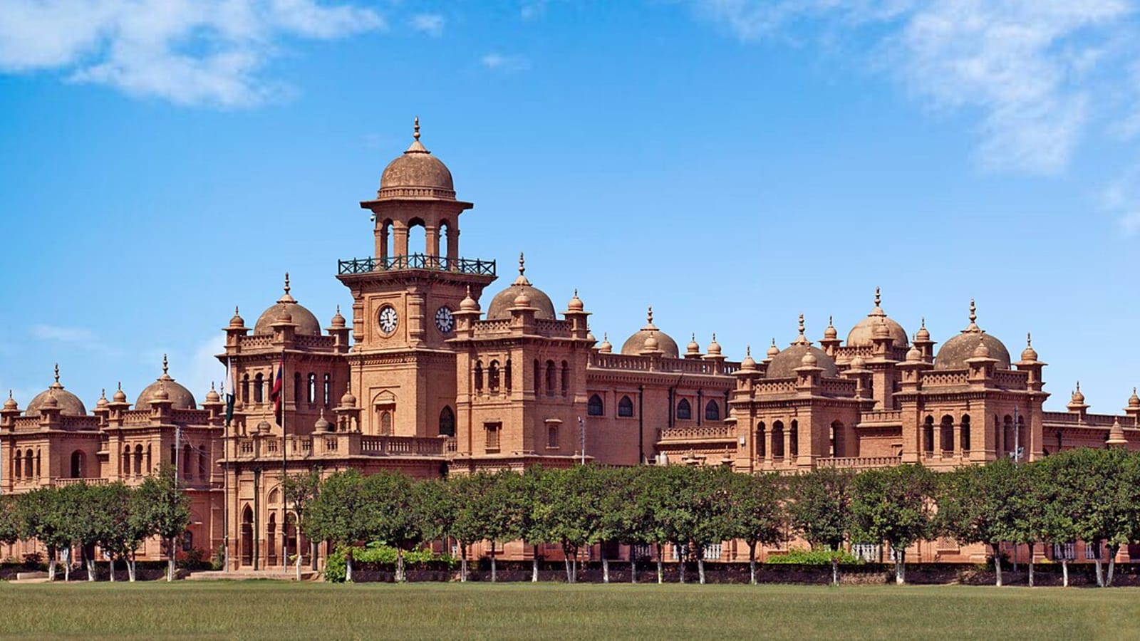 10-Day Northern Pakistan Cultural and Nature Tour with Khyber Pass