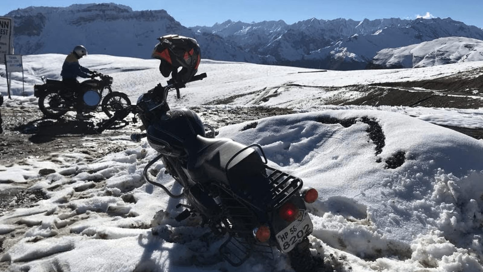 15-Day Zanskar and Leh Motorcycle Expedition with Umling La